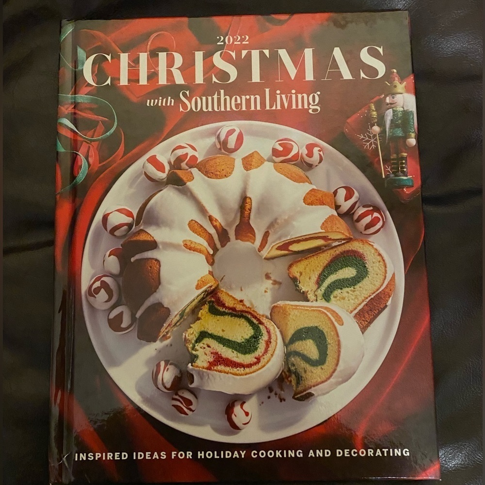 NEW - 2022 CHRISTMAS WITH SOUTHERN LIVING HARDBACK
